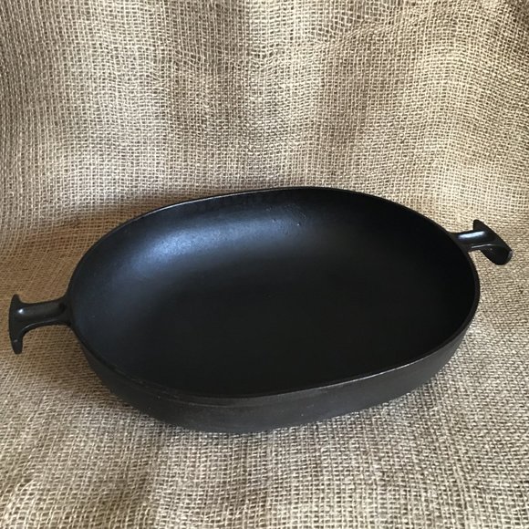 Le Creuset France #33 Black Cast Iron La Mama Enzo Mari Oval Dutch Oven Vintage - Picture 5 of 7